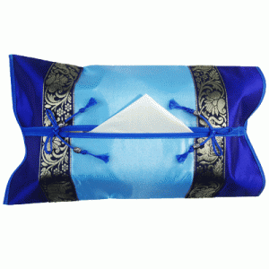 Light and dark blue tissue box cover