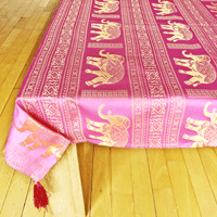 Table cover in Pink