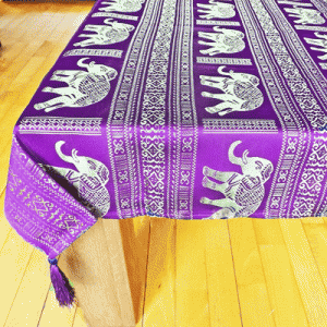 Table cover in Purple