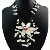 White Petal Flower Necklace